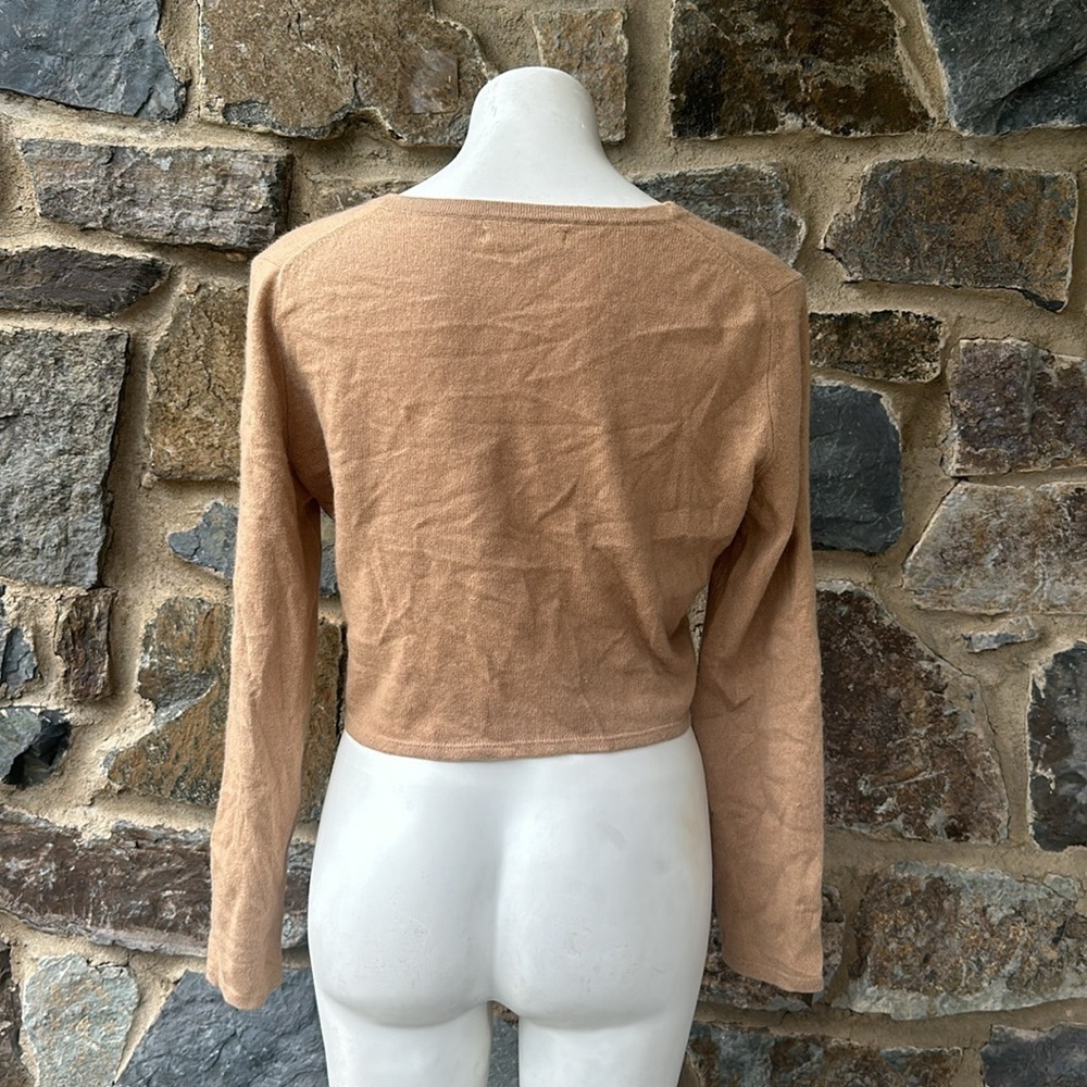 Reformation Knit Long Sleeve V-Neck Cropped Top in Tan One Size - Picture 4 of 9